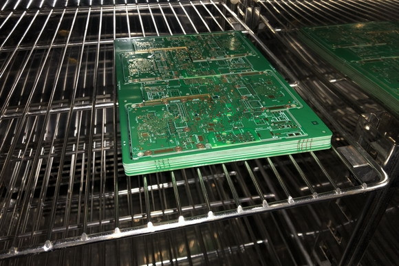 PCB上線前烘烤可以增加焊錫性嗎？